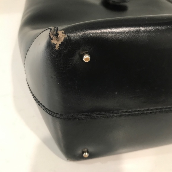 Tod’s Iconic Lady Di Black Tote - Picture 12 of 16